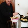 Pečenie zemiakových placiek - 5_zmensena