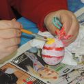 Maľovanie veľkonočných vajíčok