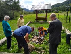 Aktivity za mesiac august v našom altánku - 229903507_360001562342642_4570673866891369631_n