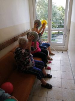 Aktivity za mesiac august v našom altánku - 232345436_366157651727033_8241050132781414111_n