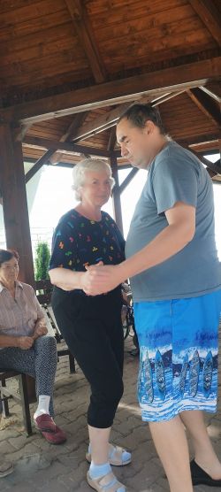 Letná zábava v altánku - 19