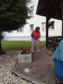 Letné skrášlenie okolia - 1_zmensena