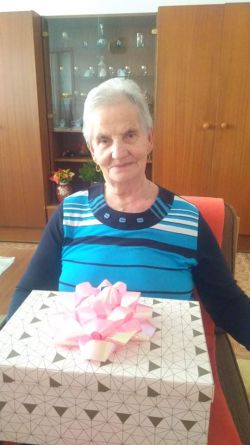Koľko lásky sa zmestí do krabice od topánok - received_427818615477003