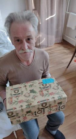 Koľko lásky sa zmestí do krabice od topánok - received_625980758742632
