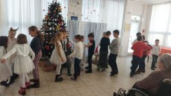 Vianočný koncert a vianočné trhy - 35_zmensena