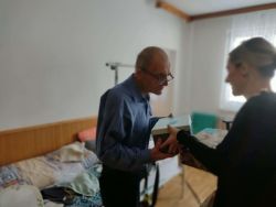 Koľko lásky sa zmestí do krabice od topánok - 20_zmensena