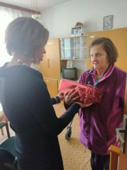 Koľko lásky sa zmestí do krabice od topánok - 25_zmensena