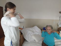 Rehabilitácia s fyzioterapeutkou