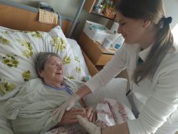 Rehabilitácia s fyzioterapeutkou - j18_zmensena