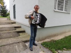 Janko hrá a ostatní spievajú, ďakujeme za vytvorenie tej správnej atmosféry