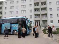 Autobus je tu, všetci nastupovať!