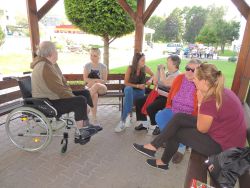 Návšteva dobrovoľníkov zo združenia kresťanskej mládeže a taoistického tai chi - m_DSCN5984
