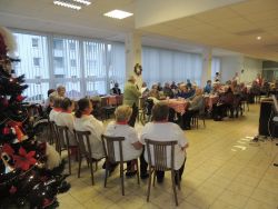 Predvianočná nálada v css - bystričan 2017 - m_DSCN2907