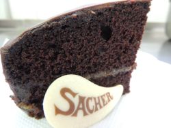 Štvrtok - obed - Sacherova torta