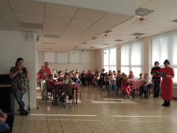 Žiaci ZŠ so svojimi učiteľkami