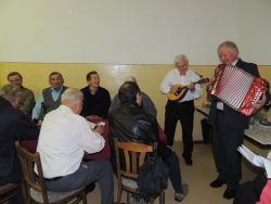 Vystúpenie seniorom v malých ledniciach - 10