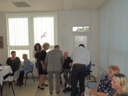 Blahoželanie jubilantom a odovzdanie darčekov