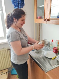 Pečenie zemiakových placiek - 513088082_1279934773682645_981352112092403220_n_zmensena
