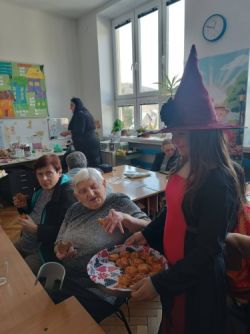 "koľko lásky v sebe máš" - 650851295_1487402816269172_1004221534160138811_n_zmensena