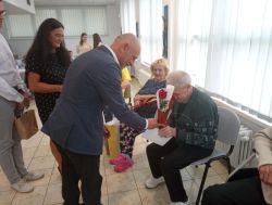 Mesiac úcty k starším - 1160_zmensena