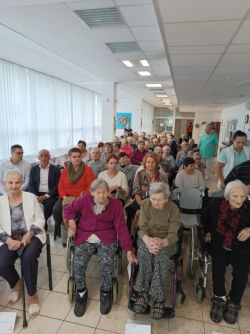 Mesiac úcty k starším - 120_zmensena