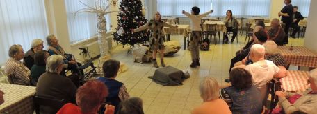 Vianočné vystúpenie detí z detského charitného domu - m_DSCN8042